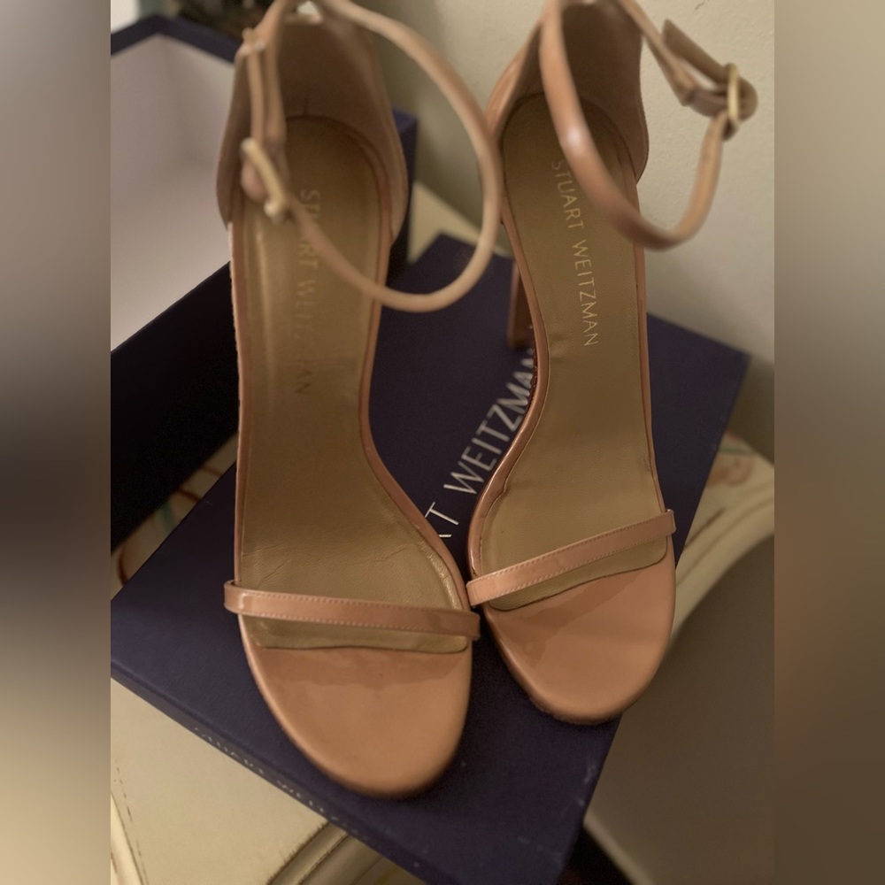 Stuart Weitzman Nudist Song Sandal Pump